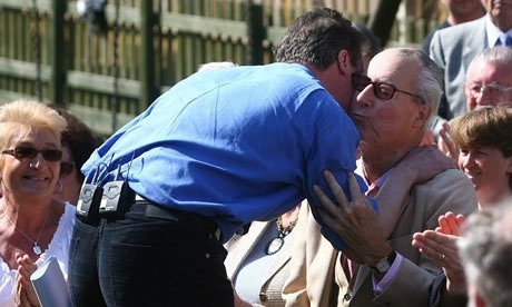 David-Cameron-and-his-fat-006