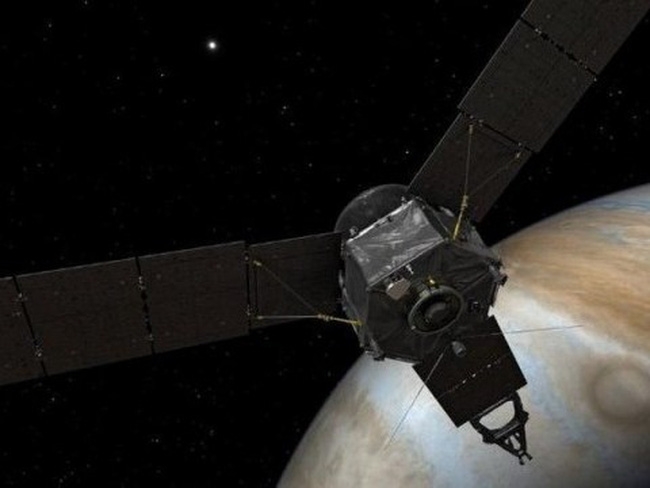 T&agrave;u vũ trụ Juno của NASA