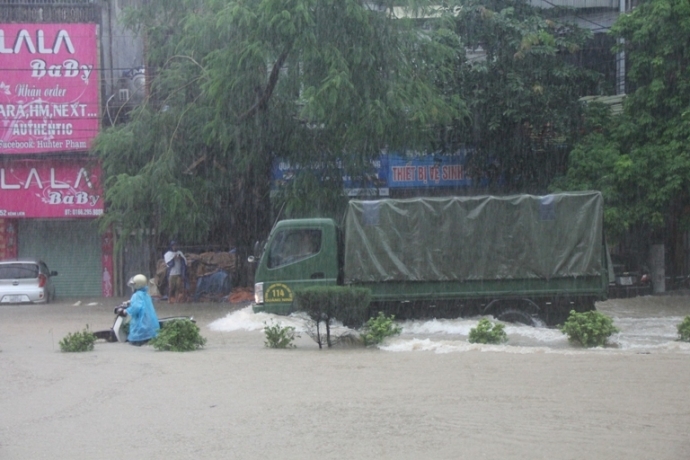 quang-ninh-ngap-lut-hinh-anh-4-1023