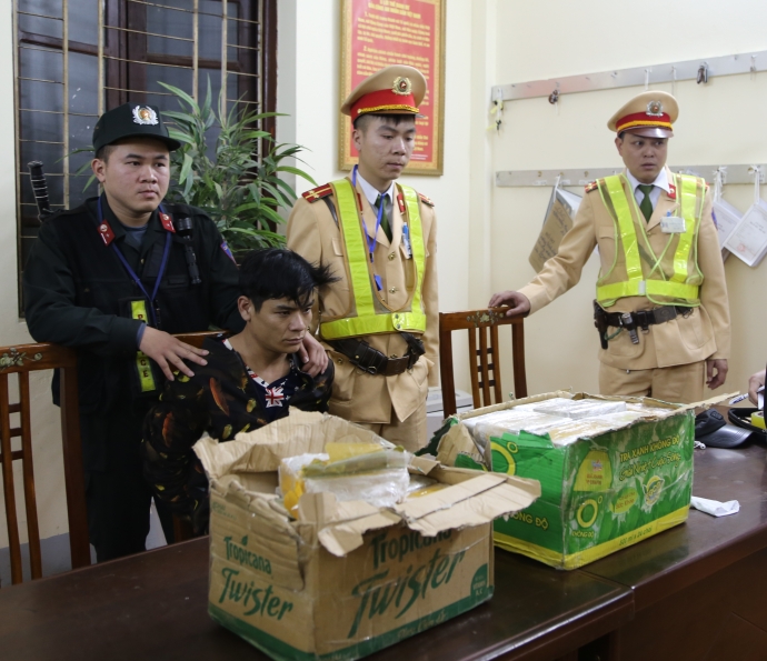 ĐT Thiệu c&ugrave;ng tang vật