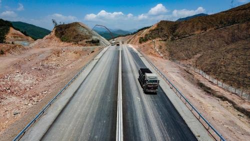 cao toc ha long van don 0611