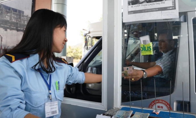 chi-bo-tram-thu-phi-cam-thinh-194