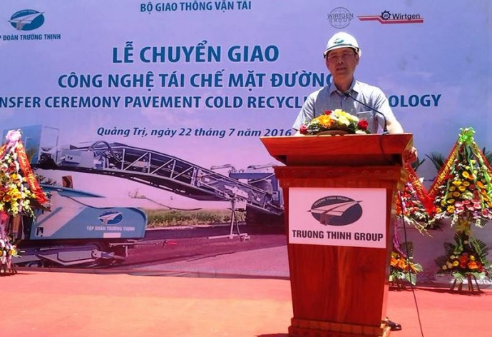 thu-truong-tho-le-chuyen-gao-cong-nghe-duc-2