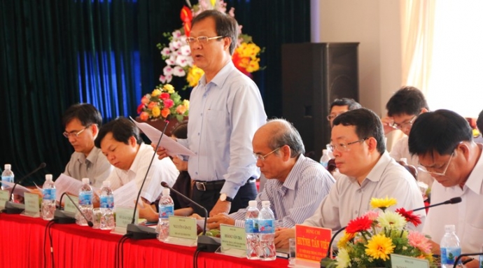 bo-truong-lam-viec-voi-Phu-Yen-4