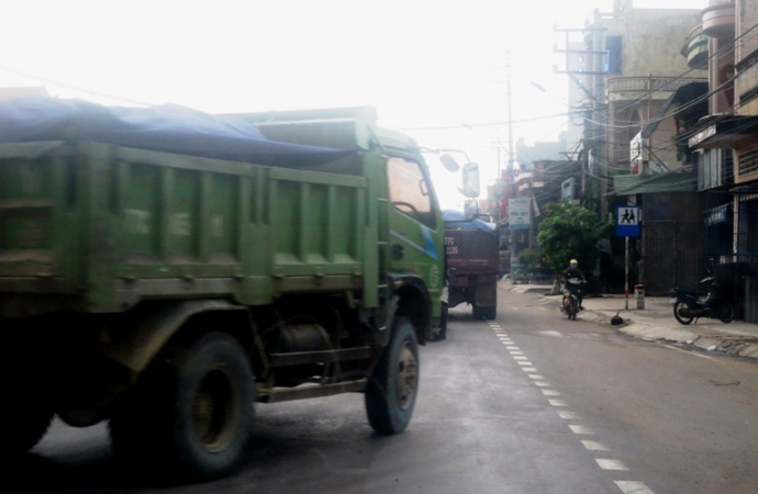 xe-coi-thung-cho-co-ngon-vuot-chot-CSGT-12