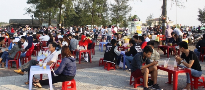 bien-quang-tri-hut-khach-3