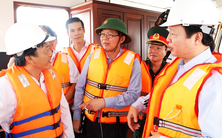 bo-truong-TNMT-kiem-tra-QN