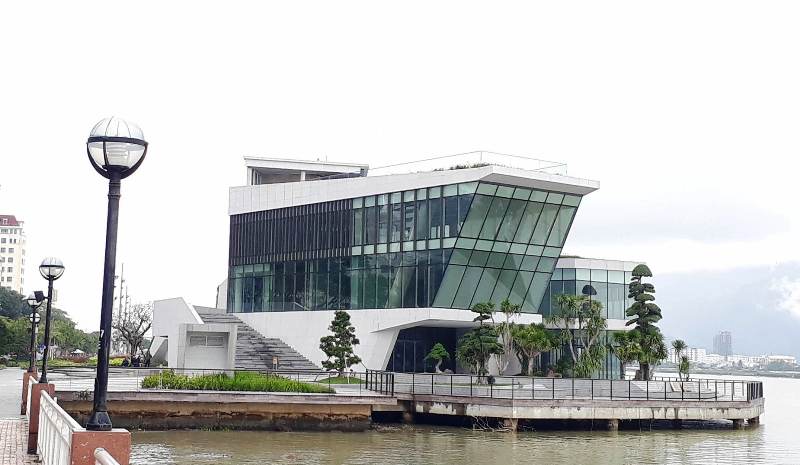 nha-hang-vu-nhom-song-han-4