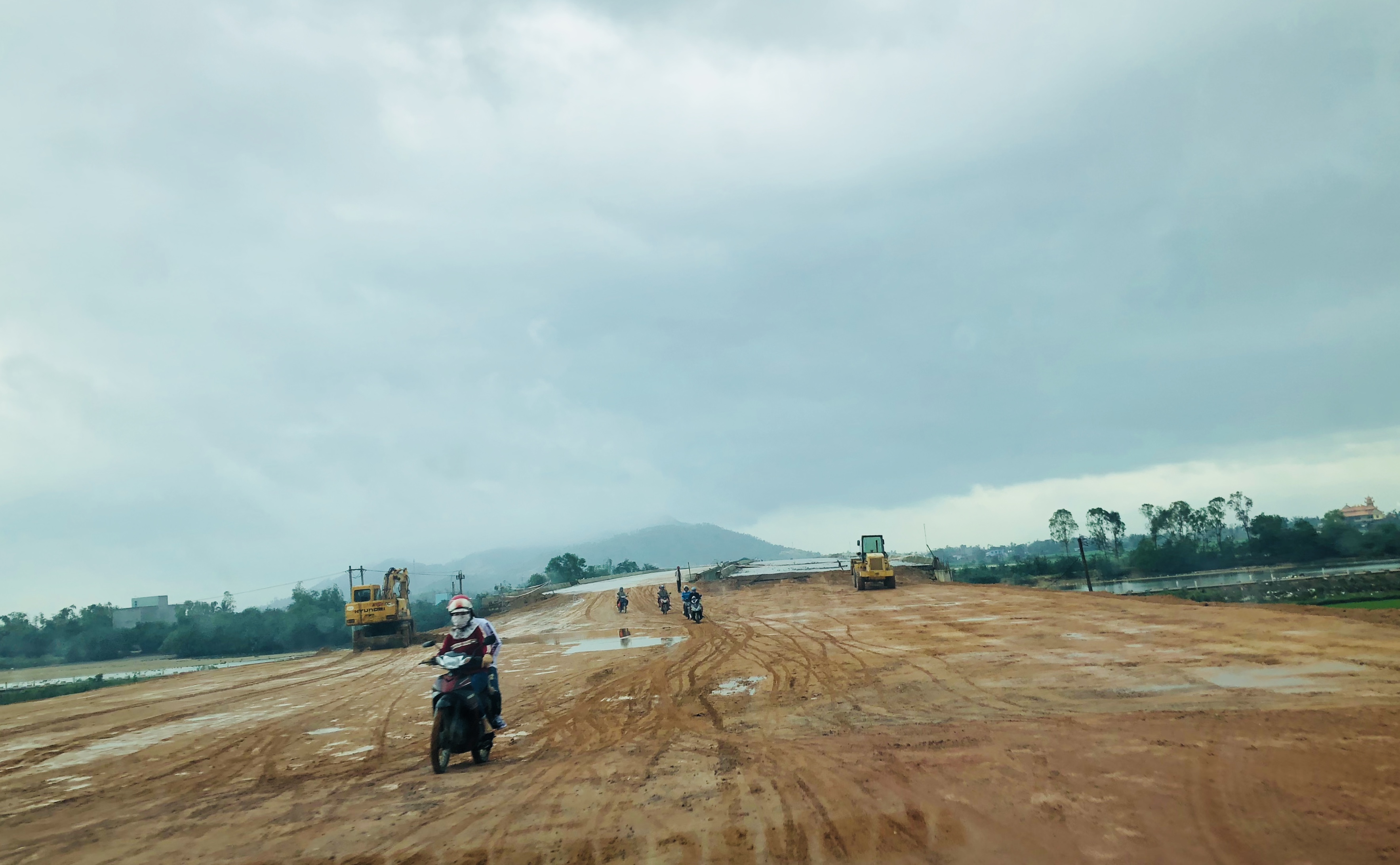 561DBD27-7A22-4DD6-9DAF-C506ECFD4C54.