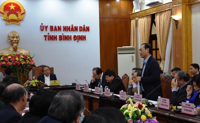 Thu-tuonh-lam-viec-binh-dinh-6