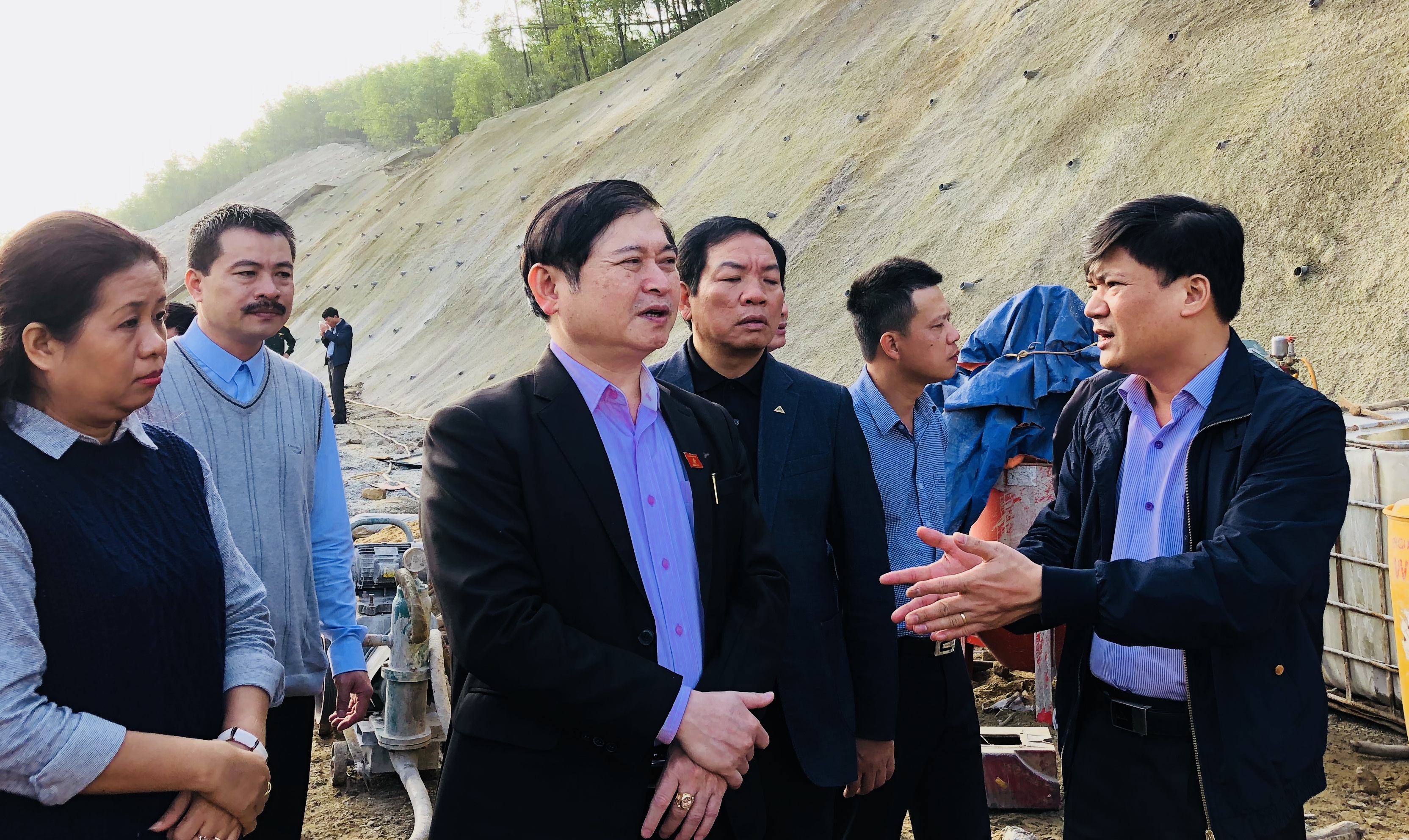 B0C7E413-D248-4062-BA9A-2A674709796E.