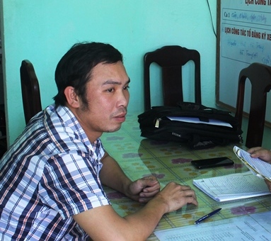 152921-xe-7-cho-cho-khach-theo-hop-dong-bi-csgt-hu