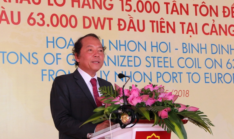 cang-quy-nhon-don-tay-6.3-van-tan