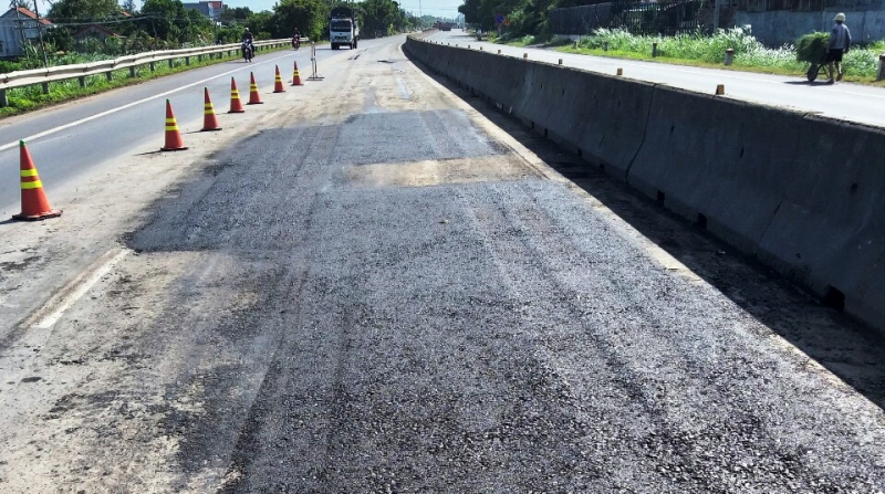 sua-chua-hu-hong-ql1-phu-yen 14