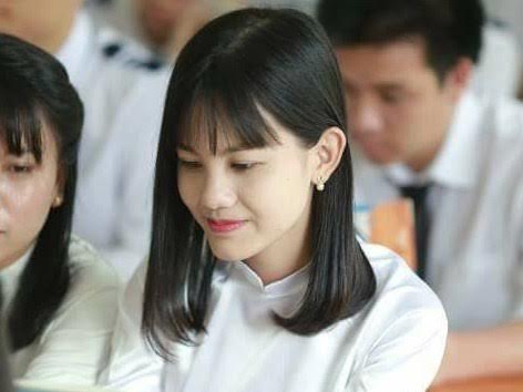 thu-khoa-le-hong-nga-1499486931847