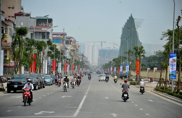 Ngam-tuyen-duong-kieu-mau-dau-tien-cua-Ha-Noi (5)