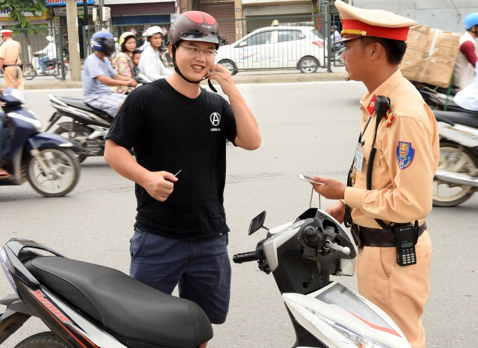 Tam-phuc-khau-phuc-khi-xem-hinh-anh-minh-vi-pham-g