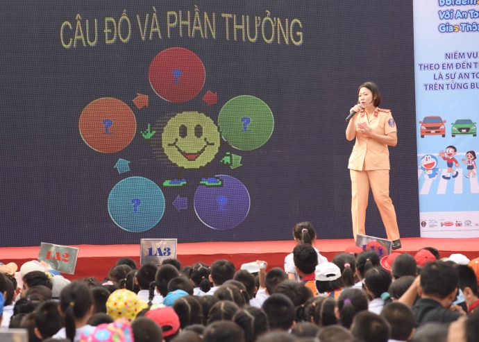 cung-meo-may-doraemon-tuyen-truyen-atgt (1)