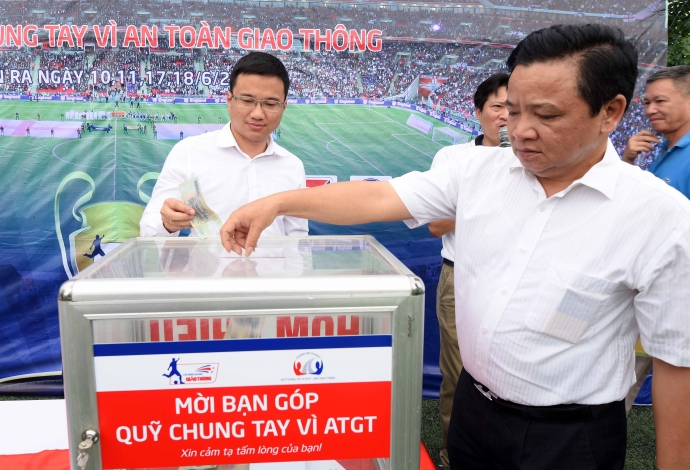 le-khai-mac-cup-bao-giao-thong-lan-4-soi-noi-va-y-