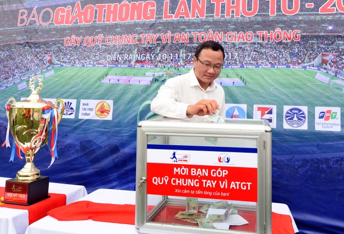 le-khai-mac-cup-bao-giao-thong-lan-4-soi-noi-va-y-