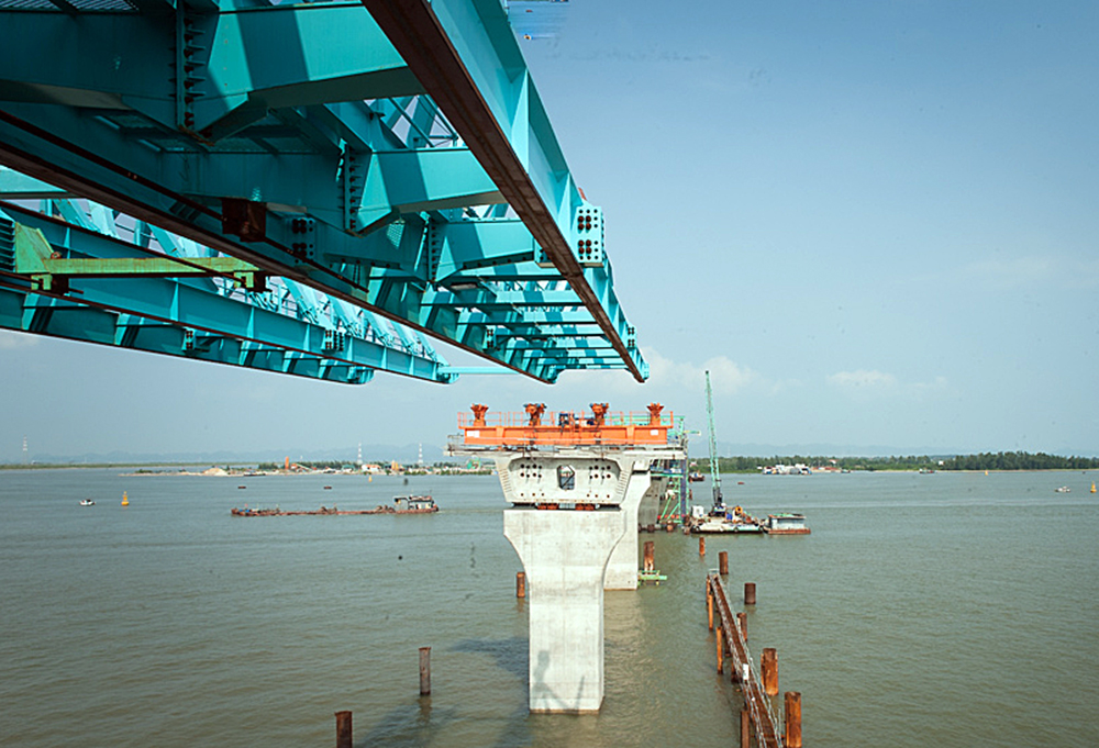 ngam-cau-vuot-bien-dai-nhat-dong-nam-a-sap-khanh-t