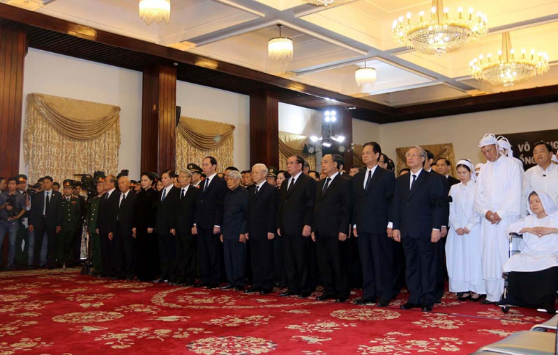 le-quoc-tang-nguyen-thu-tuong-phan-van-khai (6)