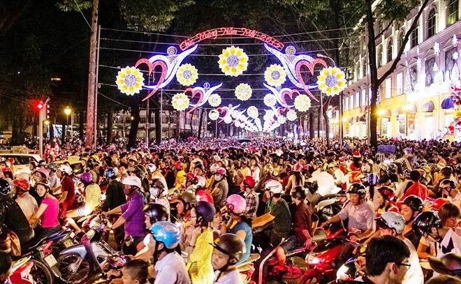 &ugrave;n tắc giao th&ocirc;ng