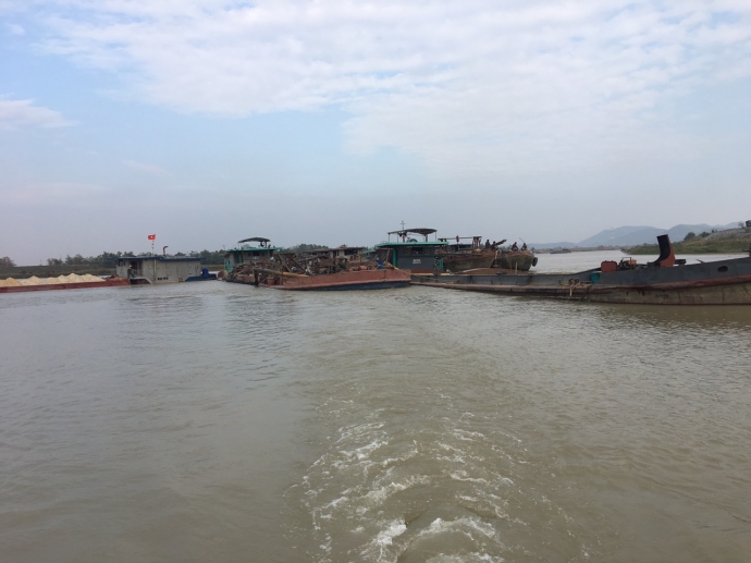 Mot so phuong tien bi mac can tai thoi diem kiem t