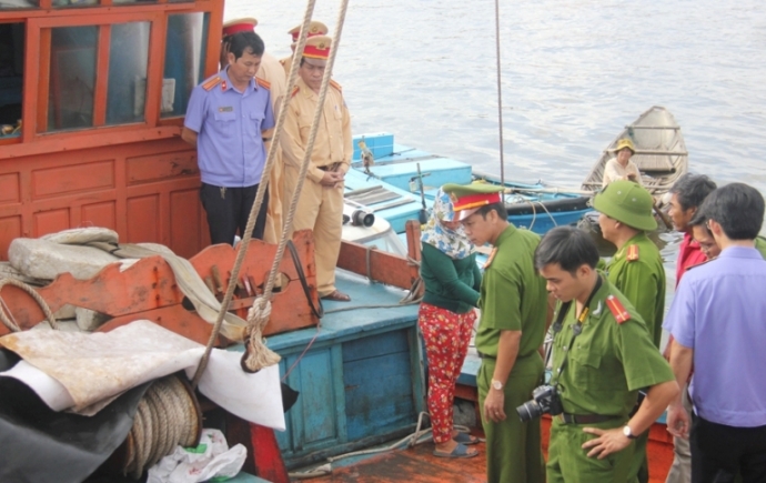 Lam- ro- vu- ngu- dan- Quang- Ngai- bi- ban- chet-