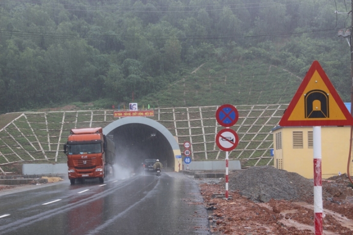 O- to- xe- may- chinh- thuc- luu- thong- qua- ham-