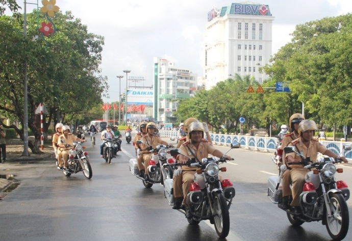 Thua- Thien- Hue- tang- cuong- dam- bao- ATGT- van