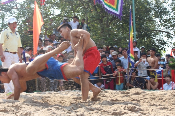 ANH- Nhung- pha- vat- vo- dep- mat- tren- soi- vat