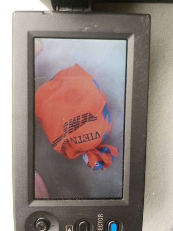 Vat- giong- luu- dan- tai- san- bay- Phu- B&agrave;i- da-