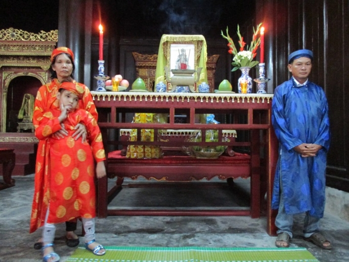 Chau- noi- ngheo- kho- cua- vua- Thanh- Thai- duoc