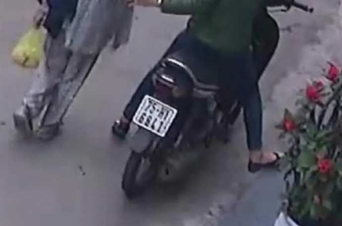 Bat- nu- quai- trong- clip- cu- ba- o- Hue- bi- la