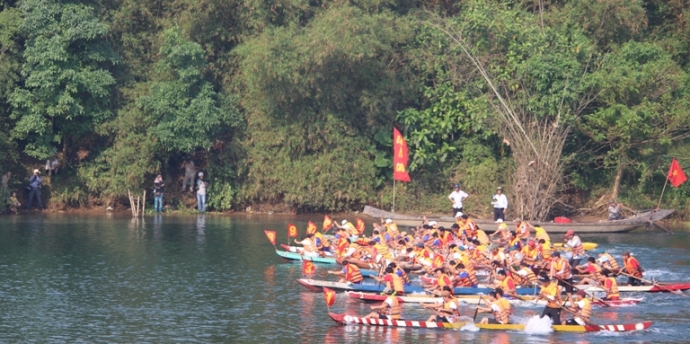 Soi- noi- giai- dua- thuyen- ky- niem- ngay- sinh-