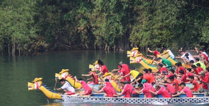 Soi- noi- giai- dua- thuyen- ky- niem- ngay- sinh-