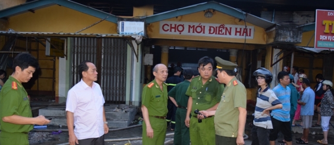 Khan- truong- dieu- tra- nguyen- nhan- chay- cho- 