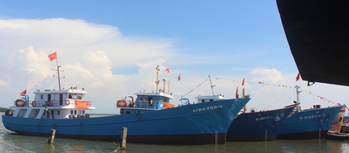 Them- 3- tau- ca- vo- thep- Quang- Tri- chuan- bi-