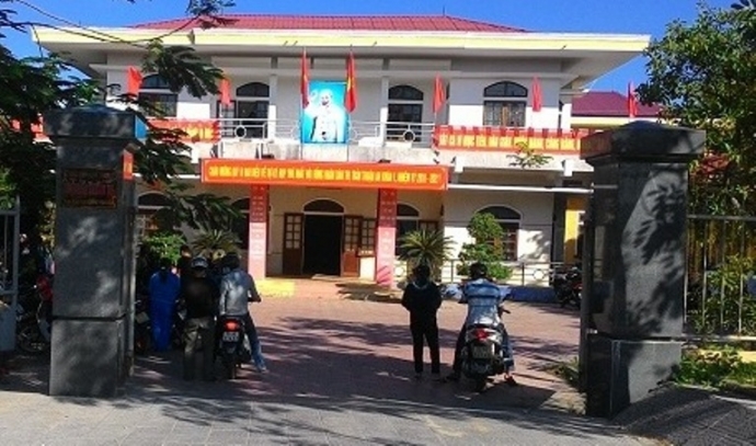 Bi- vo- danh- ghen- Pho- chu- tich- thi- tran- tu-