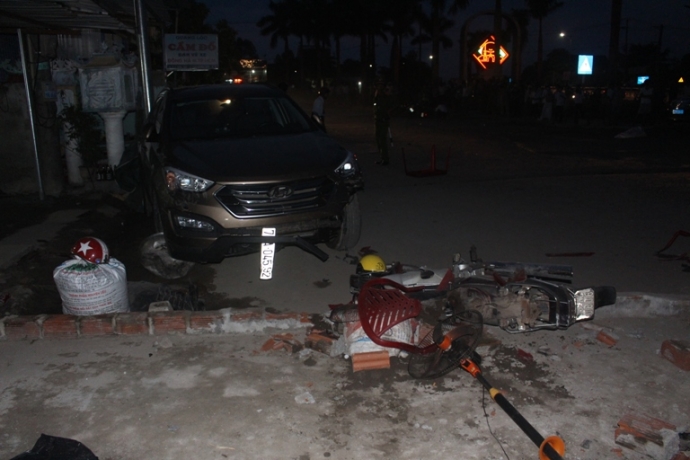 O- to- 7- cho- dam- hang- loat- xe- may- tai- Quan