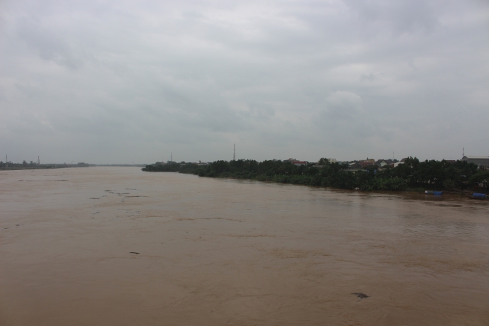 Mua- lu- tai- Cam- Lo- khien- 2- nguoi- mat- tich-