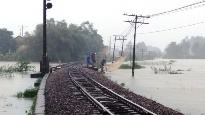 Thua- Thien- Hue- Nhieu- noi- nuoc- lu- bua- vay- 