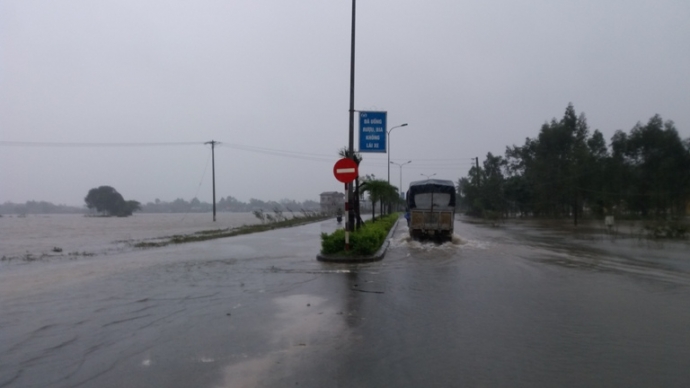 Thua- Thien- Hue- Nhieu- noi- nuoc- lu- bua- vay- 