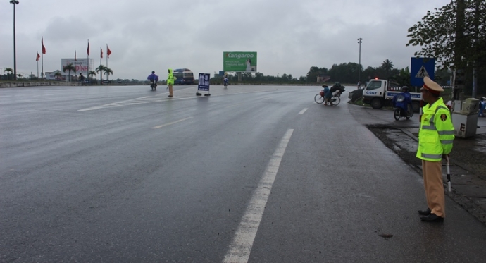 Vi- tri- sut- truot- nguy- hiem- tren- duong- tran