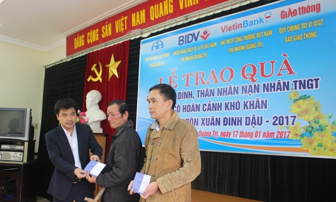 Bao- Giao- thong- trao- ho- tro- gia- dinh- nan- n