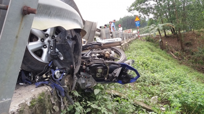 Hai- me- con- bi- xe- Fortuner- tong- chet- tai- c