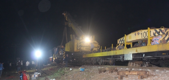 Trang- dem- cuu- ho- som- thong- tuyen- duong- sat