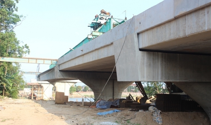 Can- canh- lao- dam- Super- T- dau- tien- cau- Tha