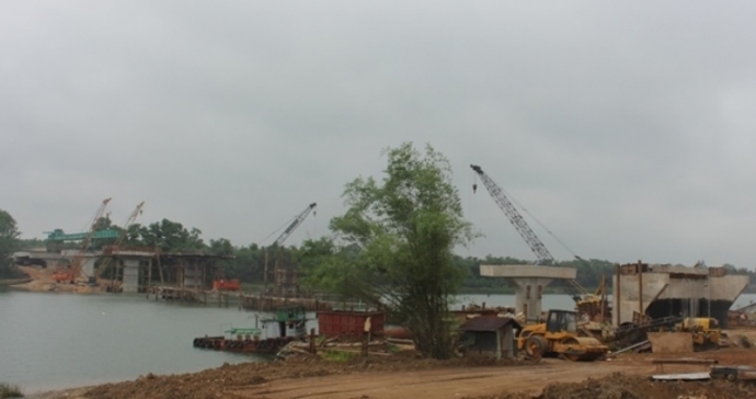 Can- canh- lao- dam- Super- T- dau- tien- cau- Tha